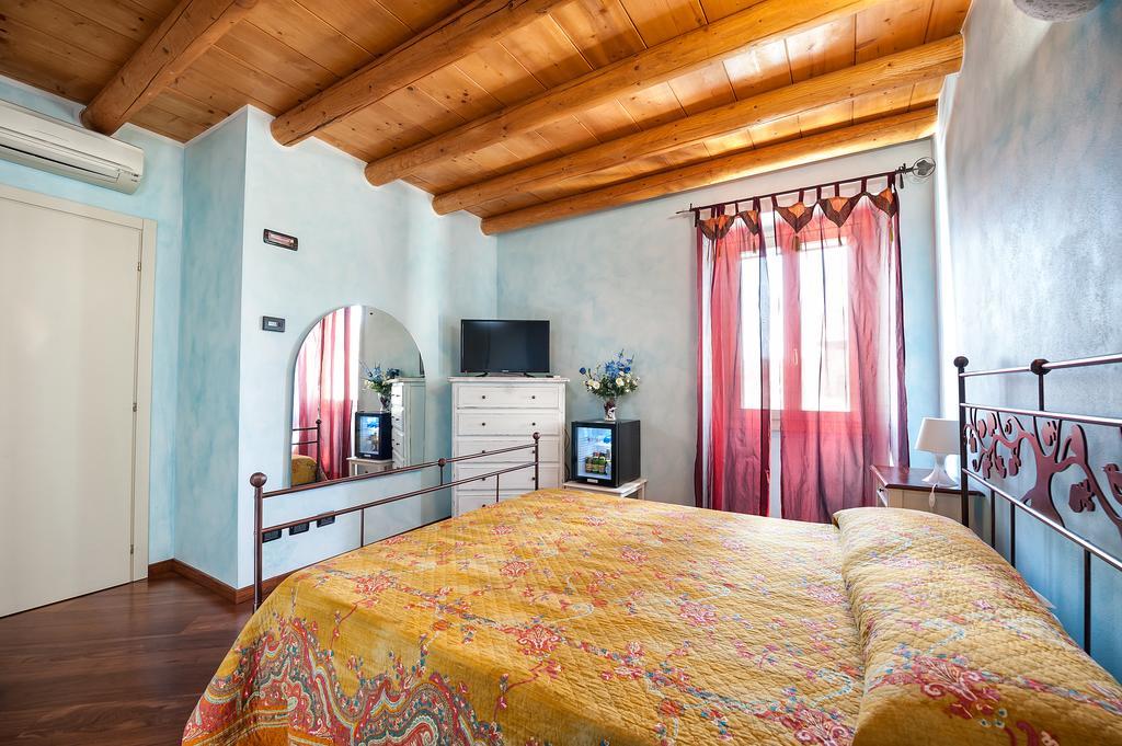 Villa Pace Pozzolengo Phòng bức ảnh