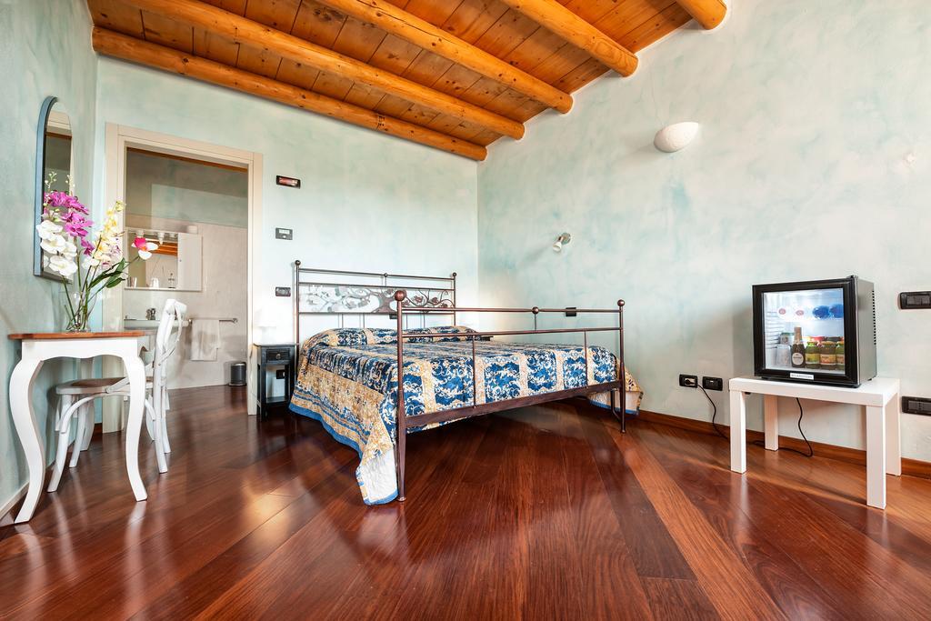 Villa Pace Pozzolengo Phòng bức ảnh