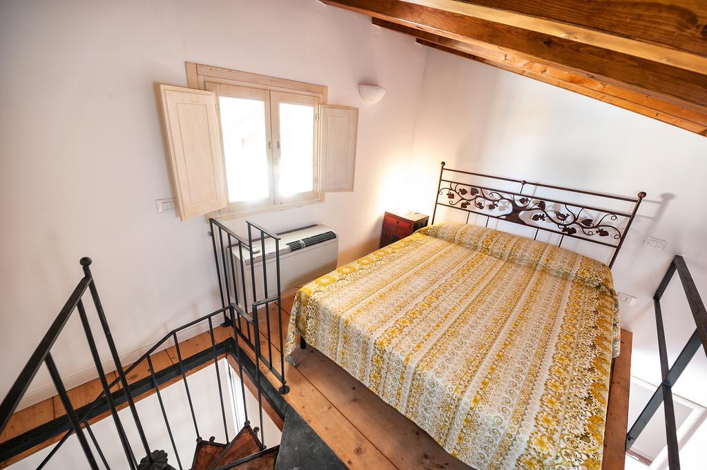 Villa Pace Pozzolengo Phòng bức ảnh