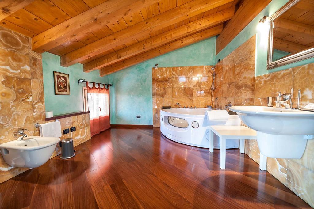 Villa Pace Pozzolengo Ngoại thất bức ảnh